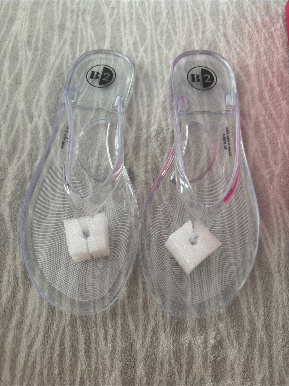 B2 Clear Jelly Thong Sandals - Transparent Pink Accent Bnib